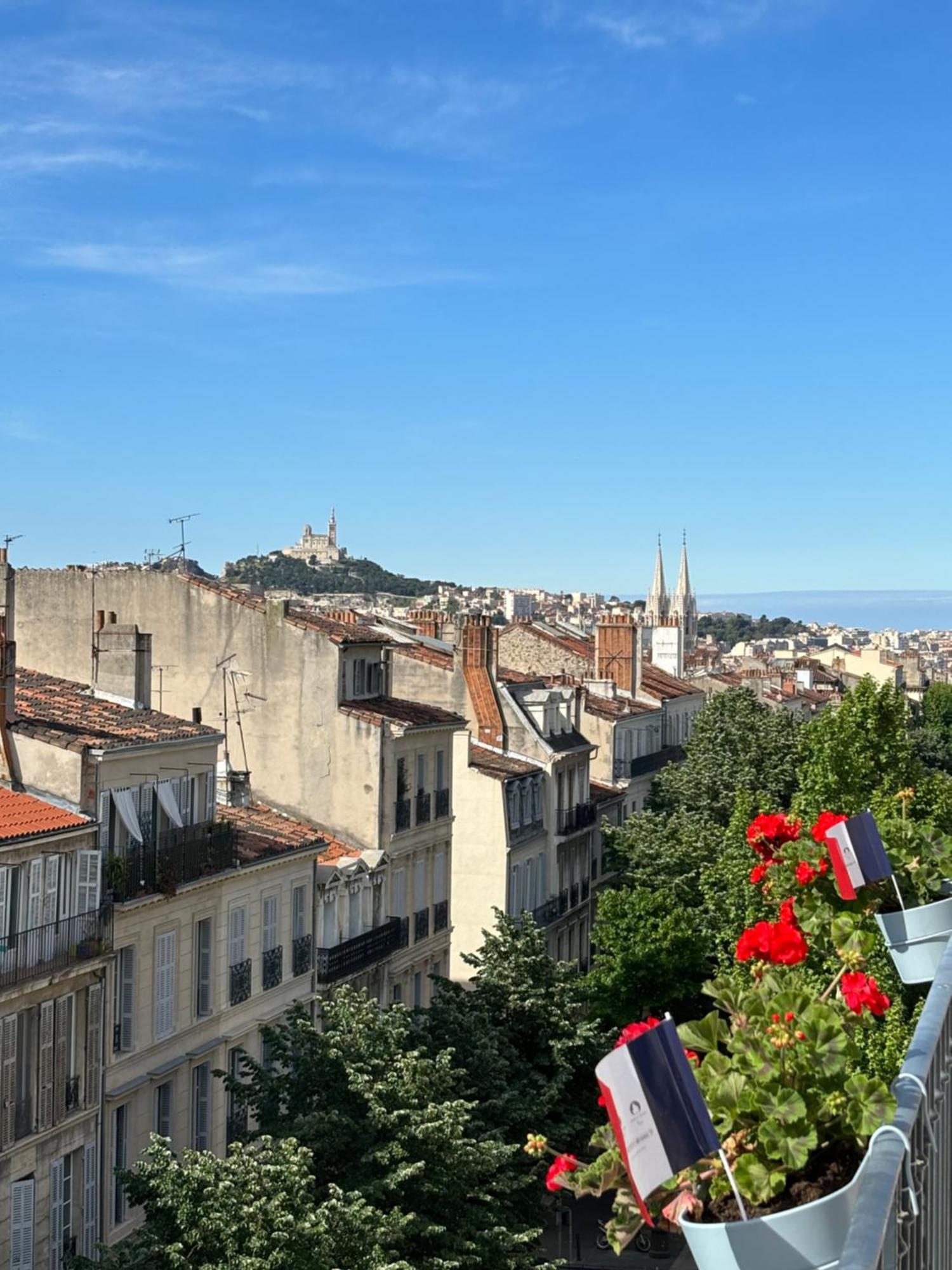 Room In Apartment In Palais Longchamp, Marseille Exteriör bild